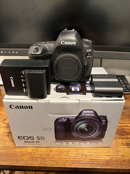 For Sell : Canon EOS 5D Mark IV Digital SLR Camera
